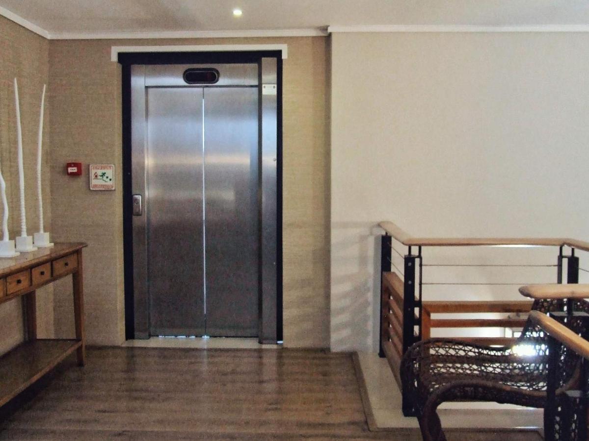 210 Gallery Luxury Studio Apartment Knysna Exterior photo
